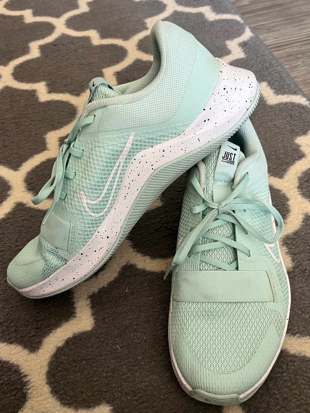 Nike Women's Mint Green Athletic Shoes